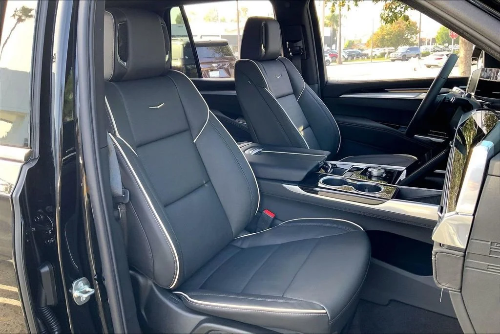 2026 Cadillac Escalade Luxury - Photo 34