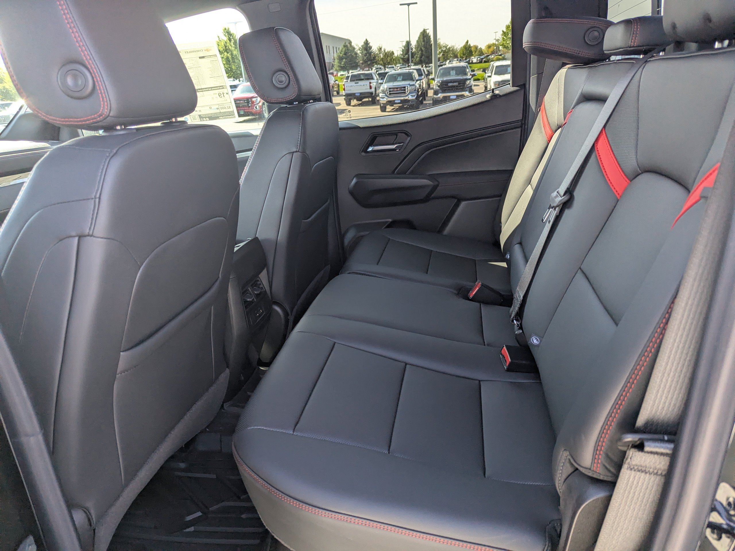 2026 Chevrolet Colorado Z71 - Photo 26