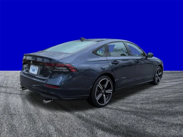 Certified Used 2026 Blue Metallic Honda SE image 4