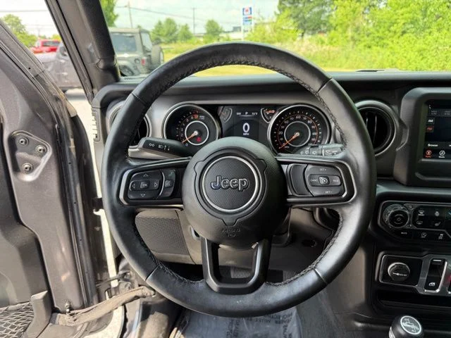 Used 2022 Gray Jeep Willys image 14