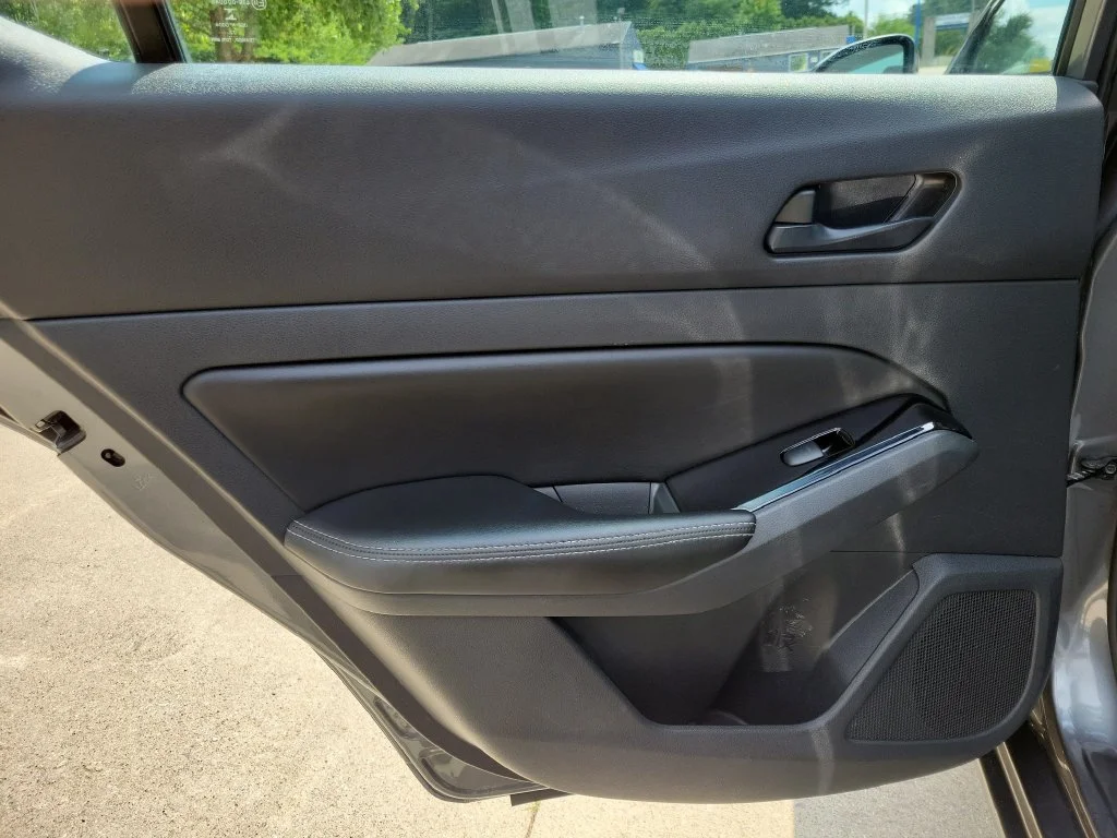 Used 2023 Gray Nissan 2.5 SV image 9