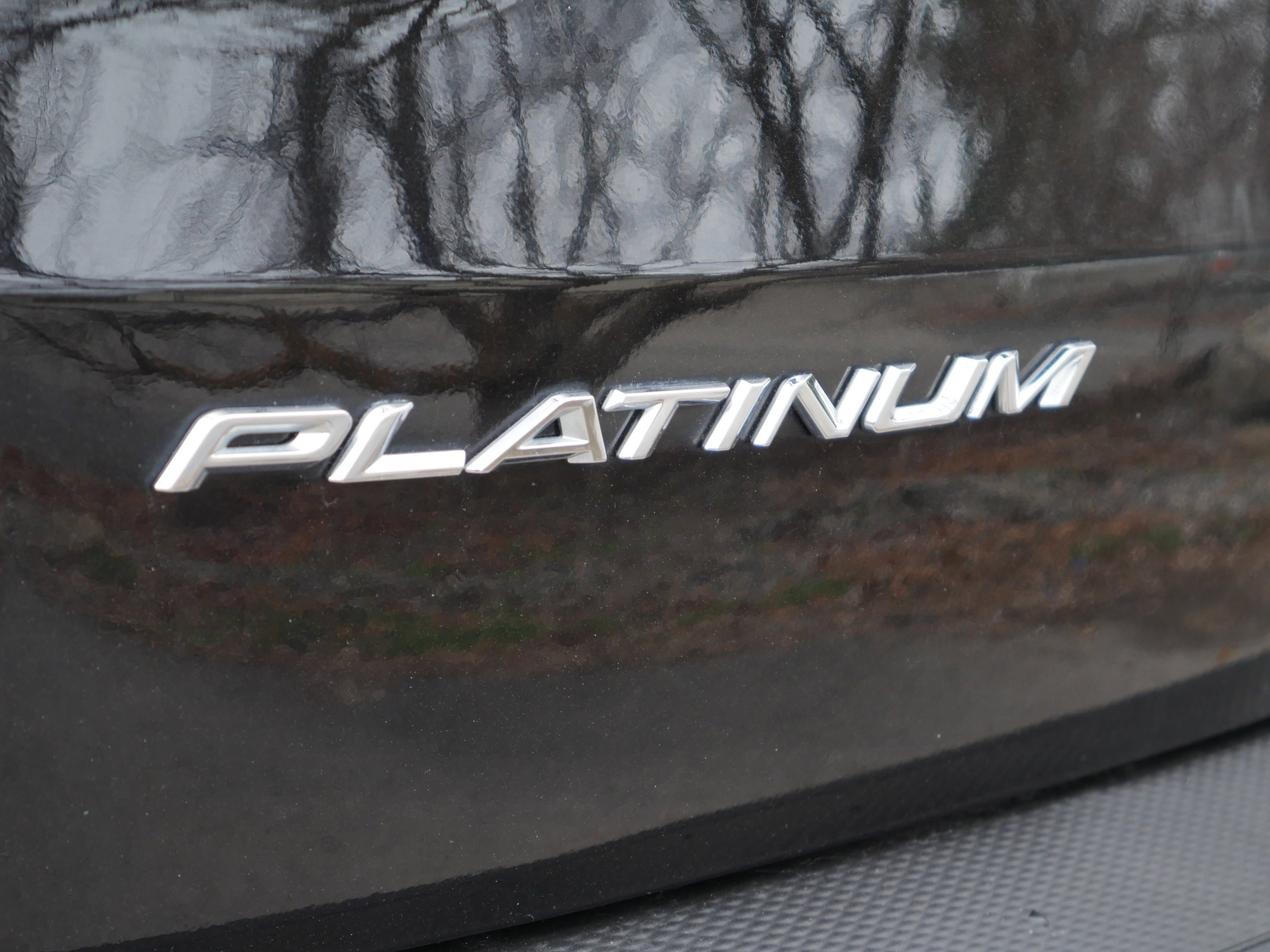 2025 Ford Escape Platinum - Photo 24