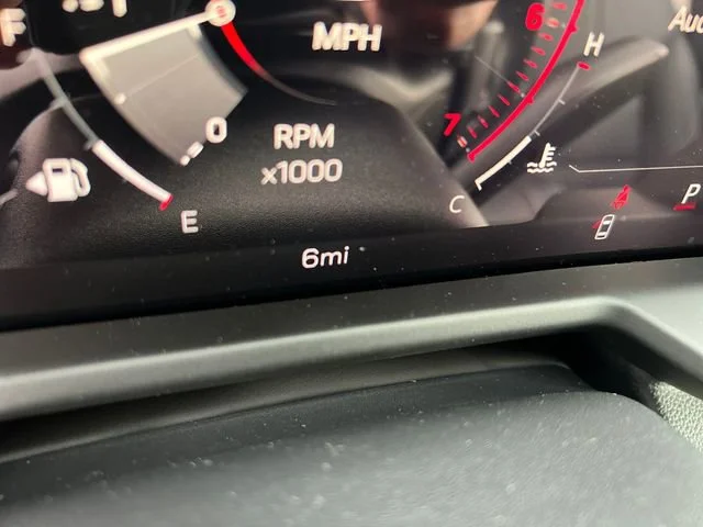 New 2026 Sterling Metallic GMC Elevation image 19