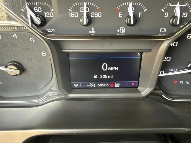 Used 2021 SUMMIT WHITE GMC Elevation image 2