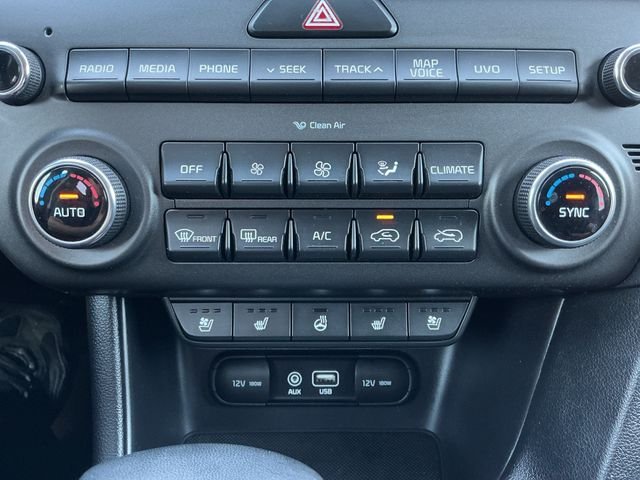 Used 2017 Silver Kia EX image 17