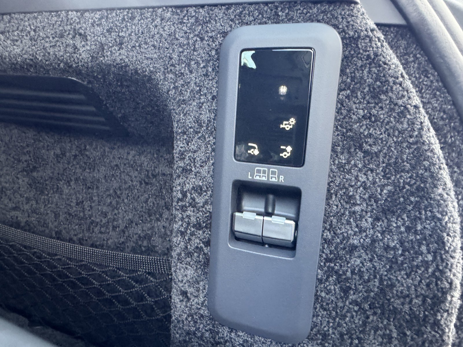 2026 Land Rover Range Rover SE - Photo 26
