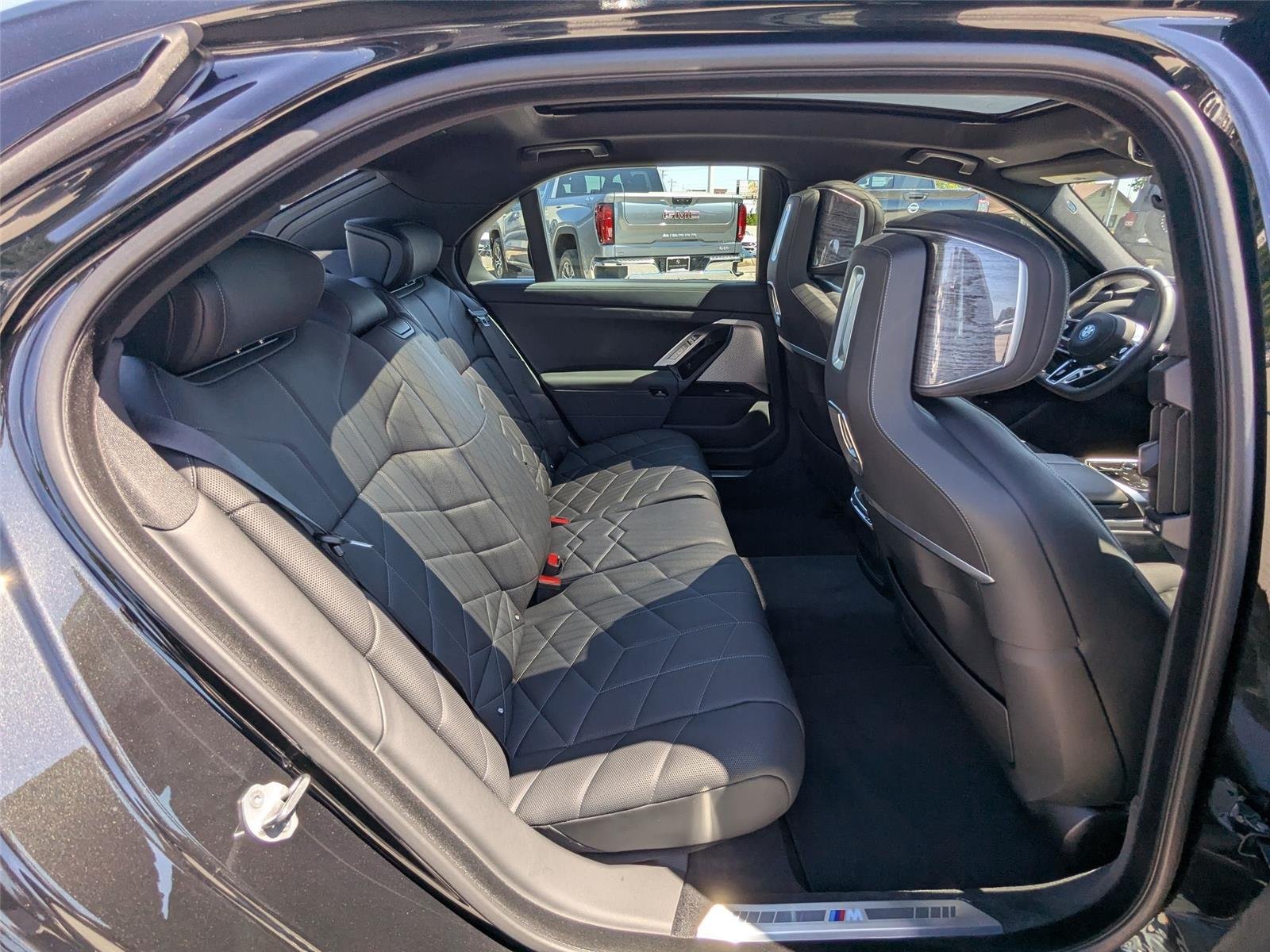 Used 2025 Black Sapphire Metallic BMW eDrive50 image 32