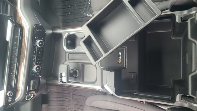 New 2026 Sterling Metallic GMC Elevation image 15