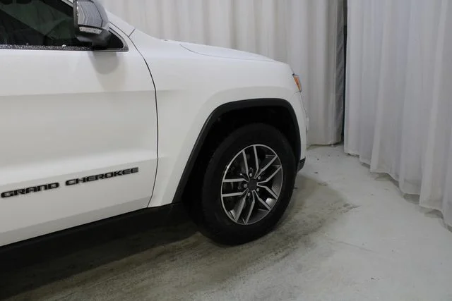 Used 2021 White Jeep Limited image 29