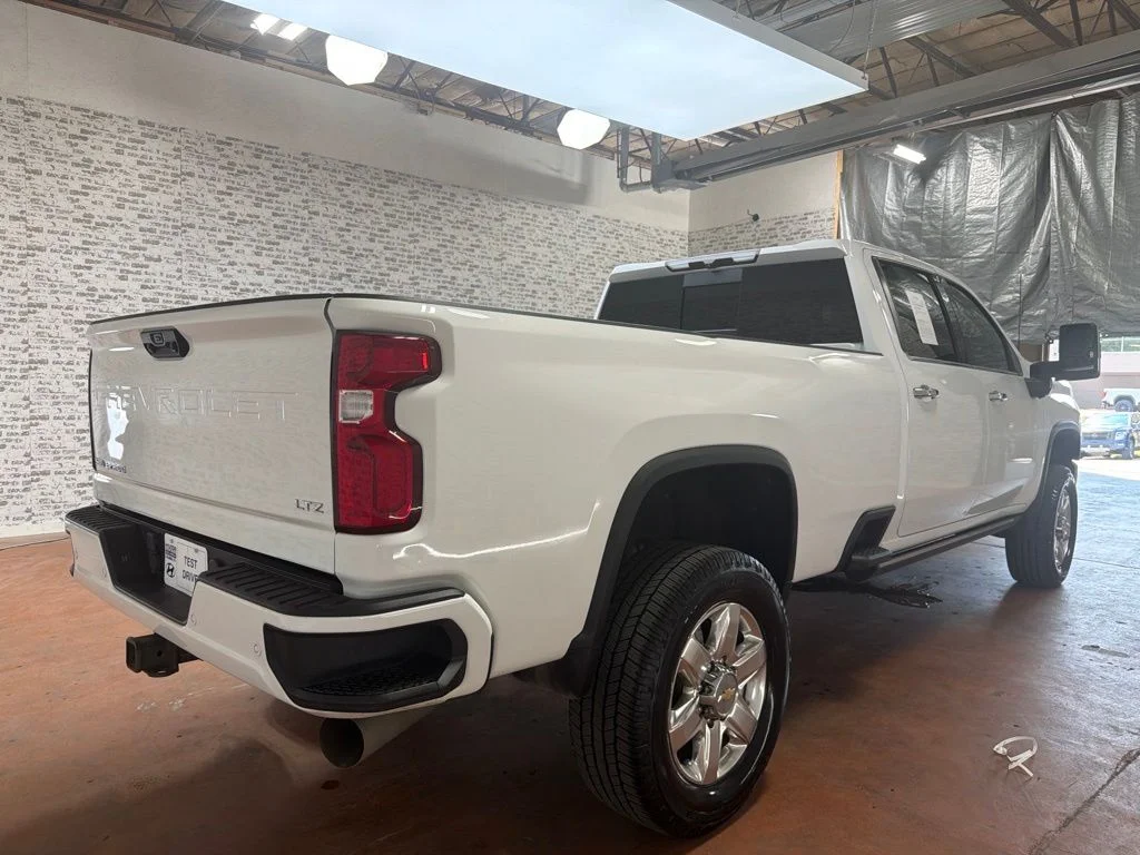 Used 2022 Summit White Chevrolet LTZ image 7