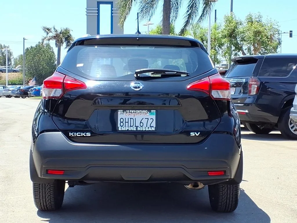 Used 2018 Black Nissan SV image 4