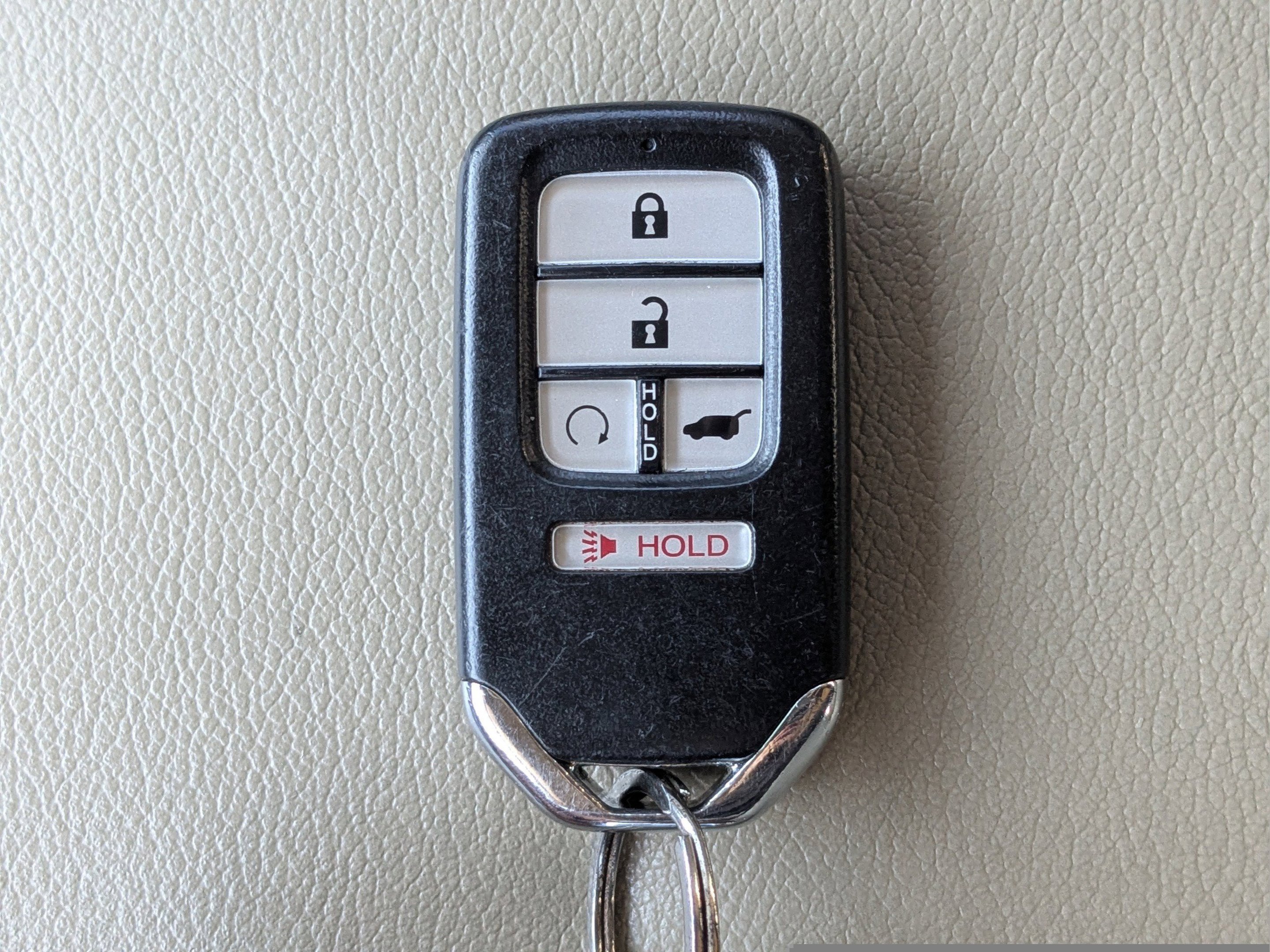 Used 2019 Modern Steel Metallic Honda Touring image 11
