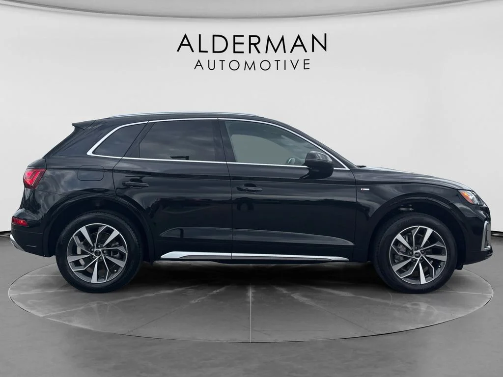 Used 2023 Black Audi 45 S line Premium image 6