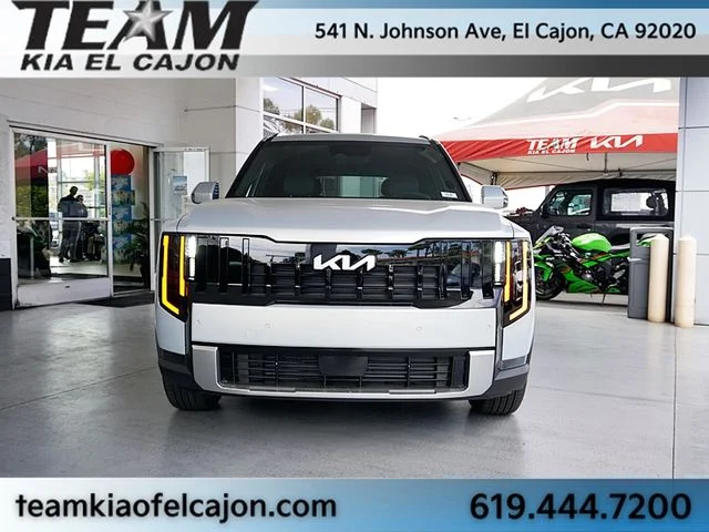 New 2027 Silver Kia EX image 4