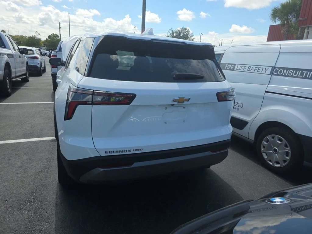 Certified Used 2025 White Chevrolet LT image 5