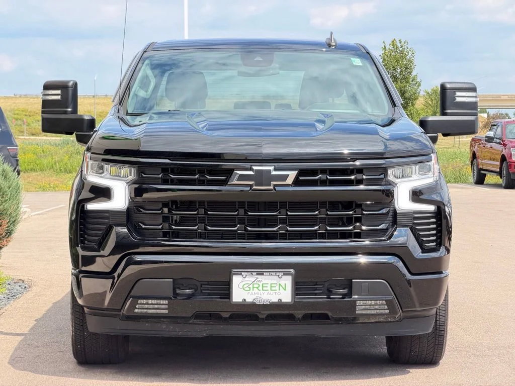 Used 2023 Black Chevrolet RST image 6