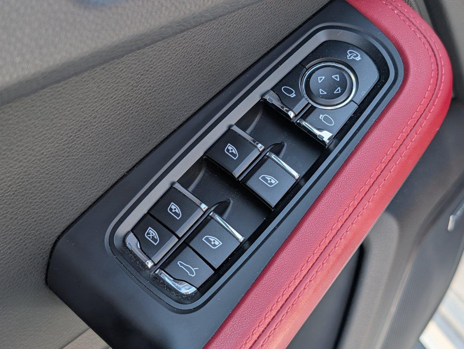 Used 2025 White Porsche S image 15