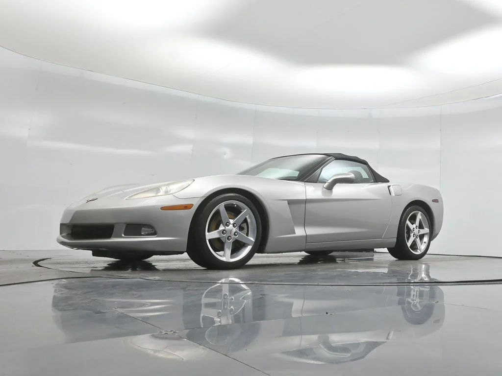 Used 2005 Silver Chevrolet Base image 38