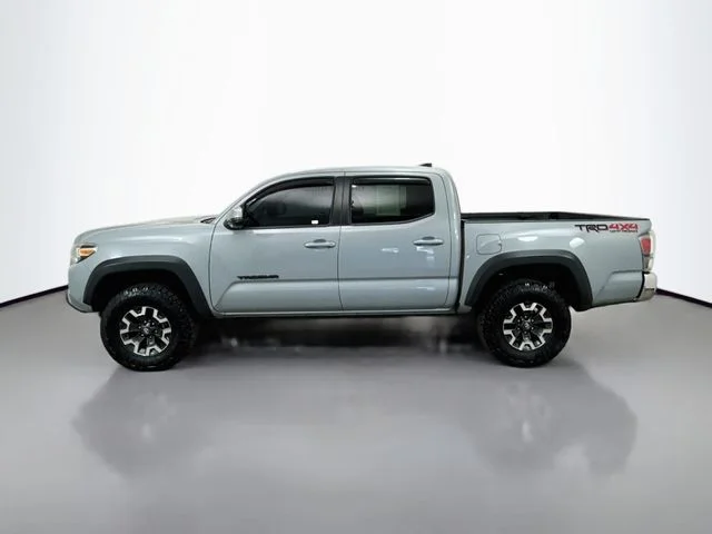 Used 2021  Toyota TRD Off-Road image 4