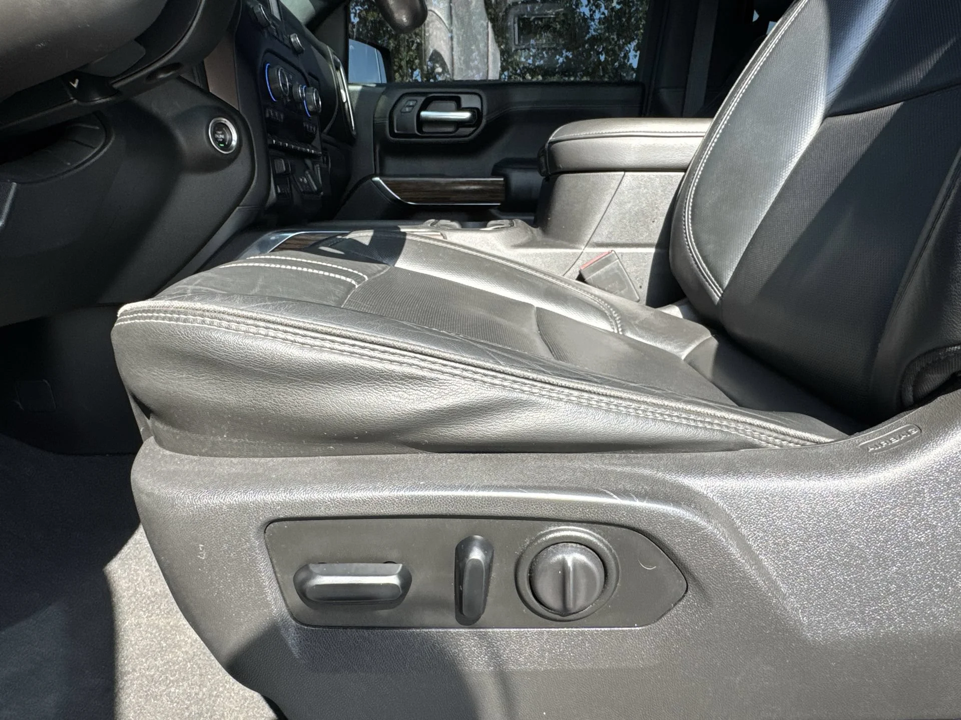 2019 Chevrolet Silverado 1500 High Country - Photo 12