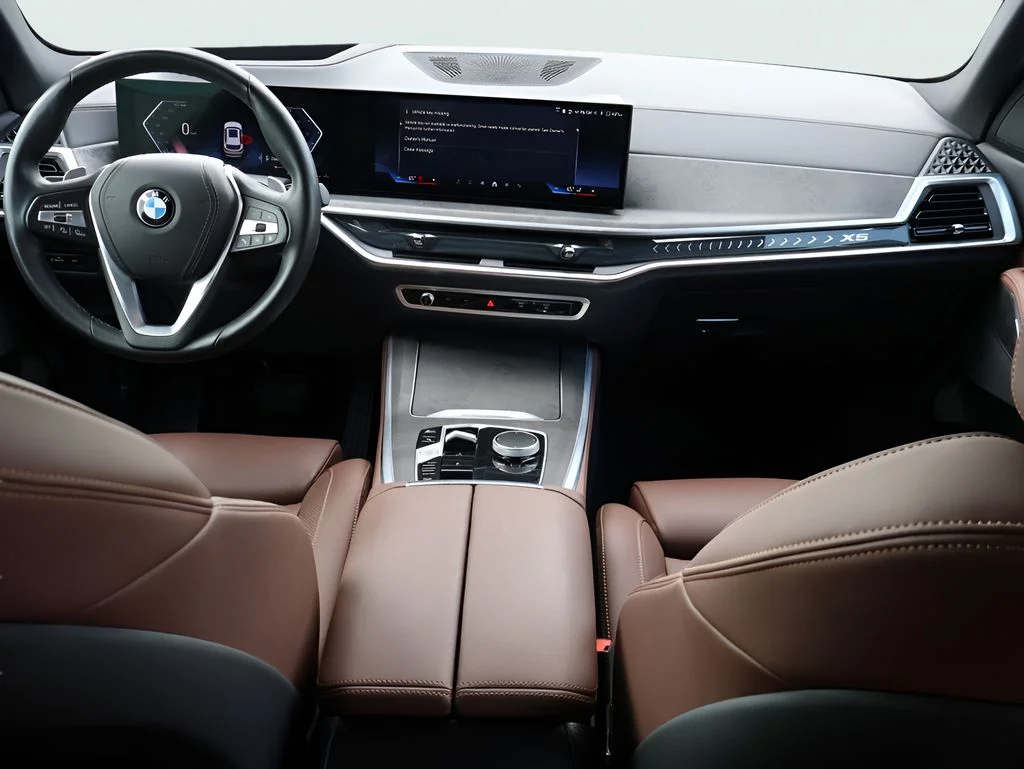 Used 2024 Mineral White Metallic BMW xDrive40i image 15