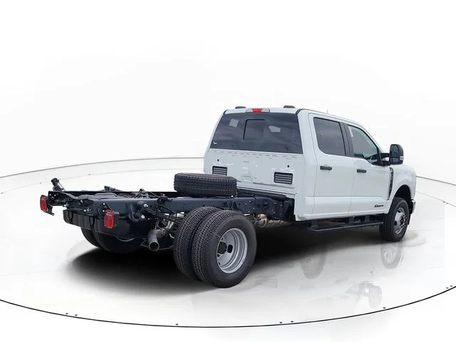 New 2026 Oxford White Ford XL image 5