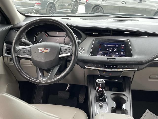 Used 2021 Silver Cadillac Luxury image 13
