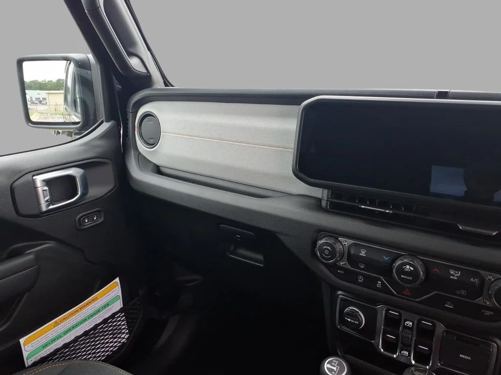 New 2026 Black Clearcoat Jeep Sport RHD image 11