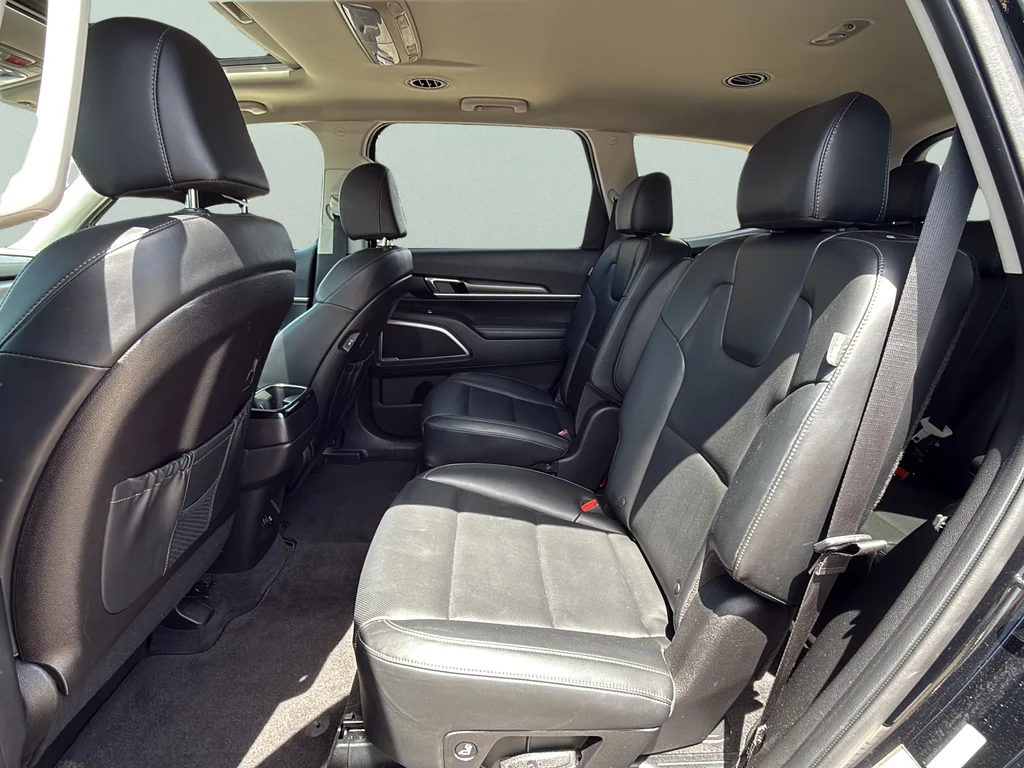 Used 2025 Ebony Black Kia S image 14