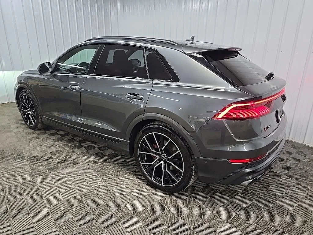 Used 2022 Gray Audi 4.0T Prestige image 9