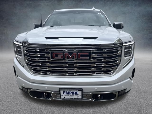 Used 2025 White Frost GMC Denali image 11