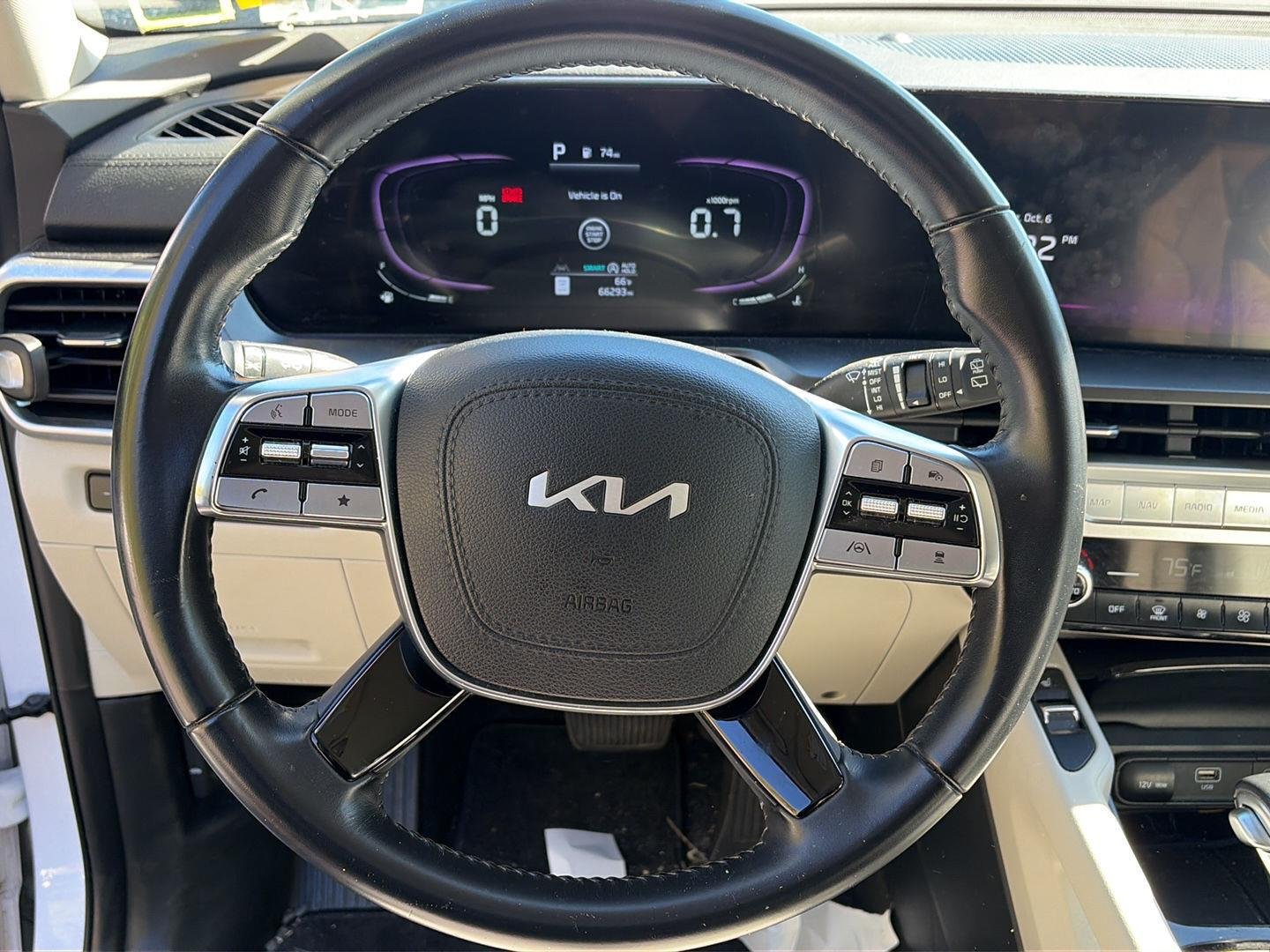 Used 2023 Glacial White Pearl Kia S image 5