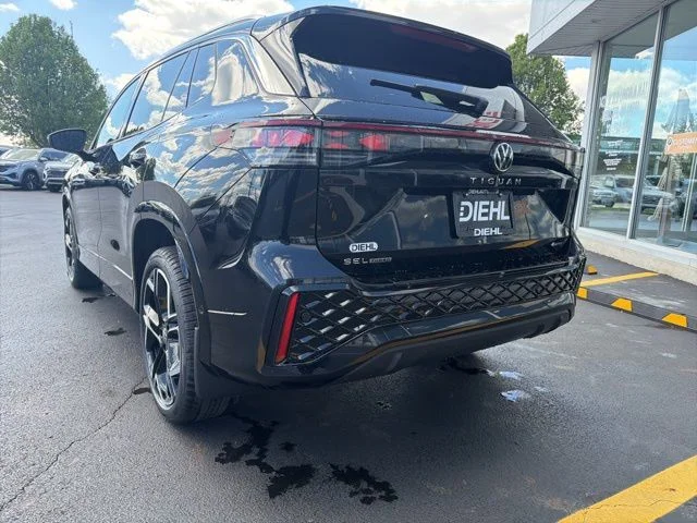 New 2026 Deep Black Pearl Volkswagen 2.0T SEL R-Line Turbo image 4