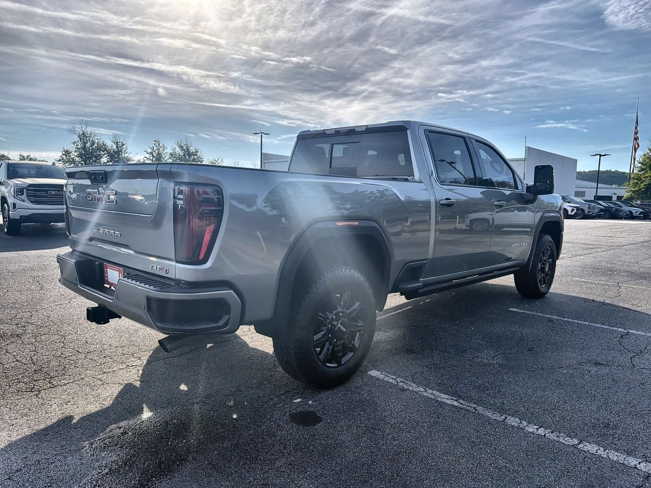 Used 2024 Sterling Metallic GMC AT4 image 8