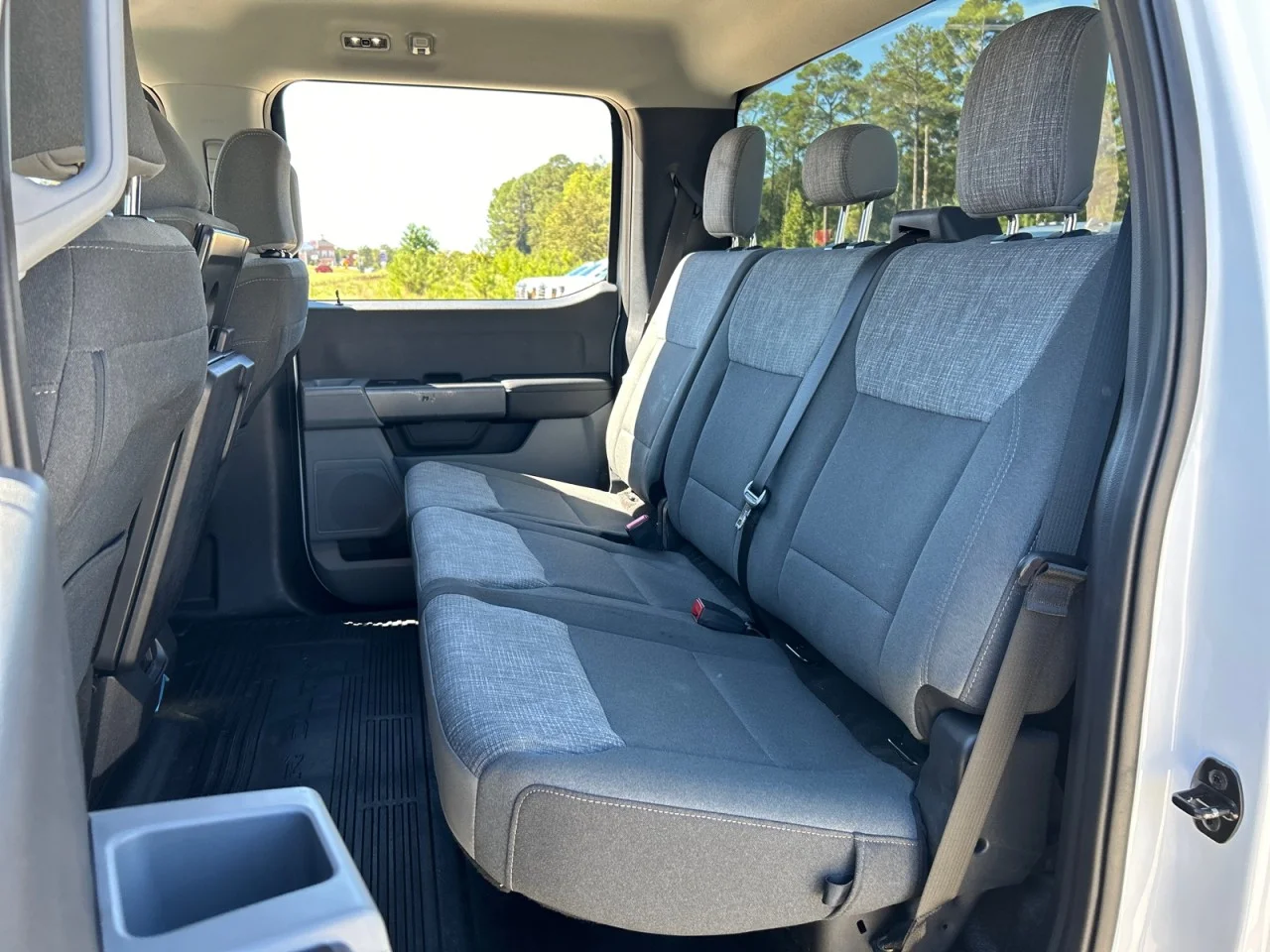 Used 2023 White Ford XL image 19