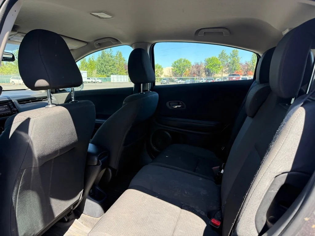 Used 2019 Modern Steel Metallic Honda LX image 17