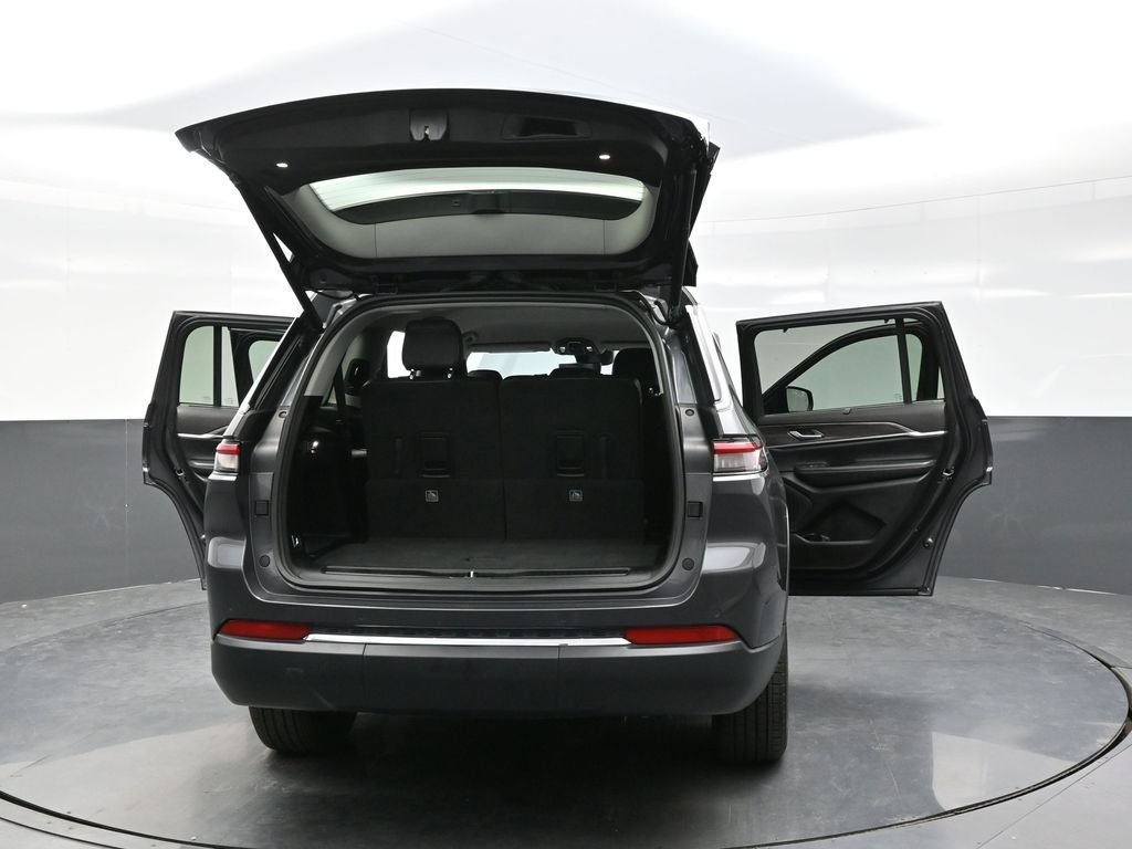 Used 2023 Gray Jeep Limited image 42