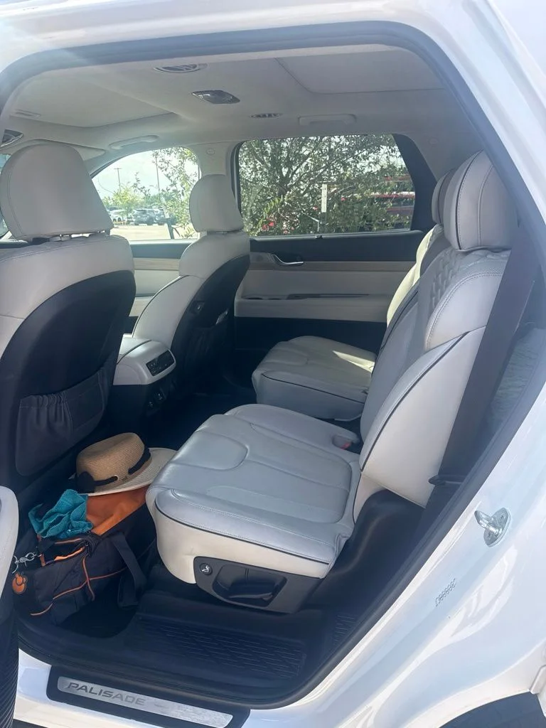 Used 2022 White Hyundai Limited image 6