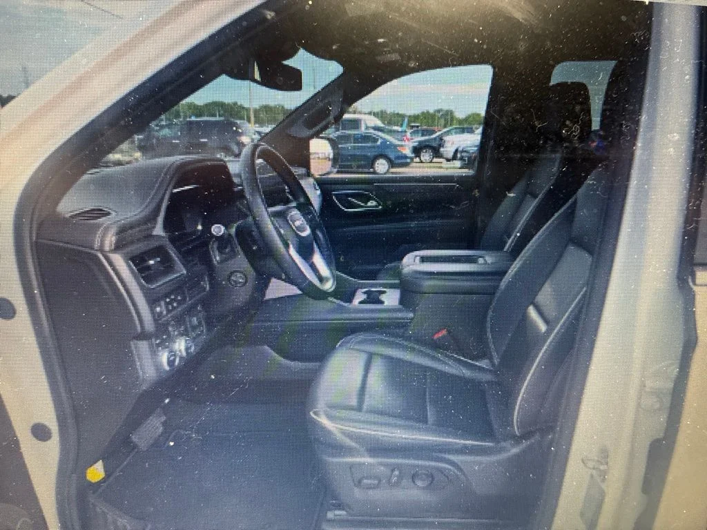 Used 2024 White GMC SLT image 6