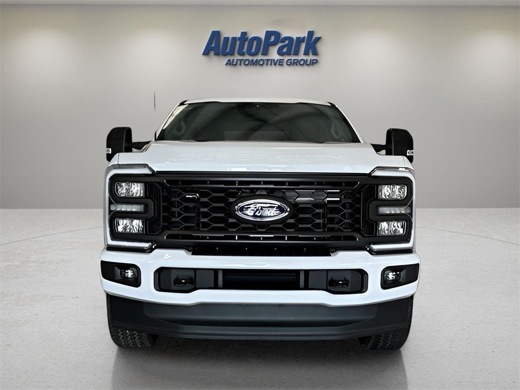 2026 Ford F-350 XL photo 2