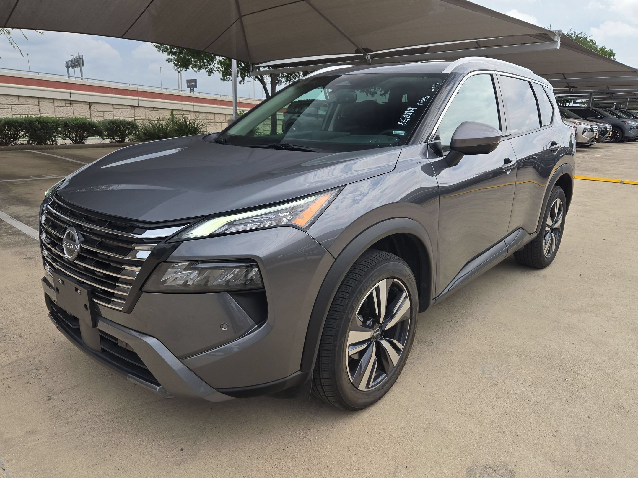 Used 2026 Gun Metallic Nissan SL image 7