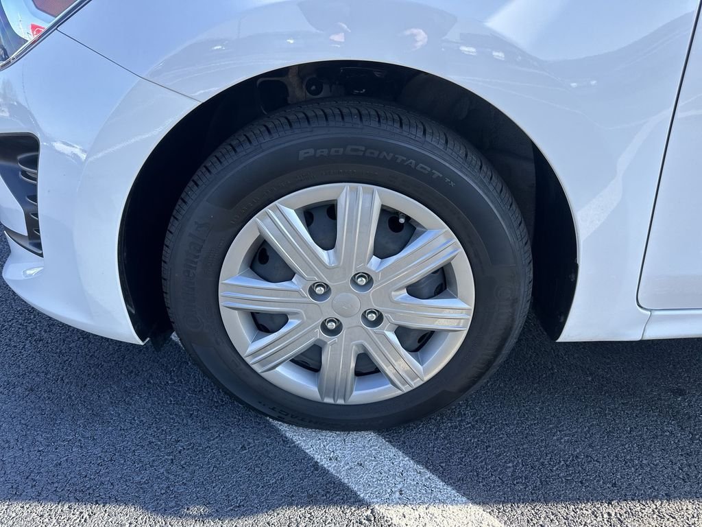 Used 2023 White Kia LX image 10