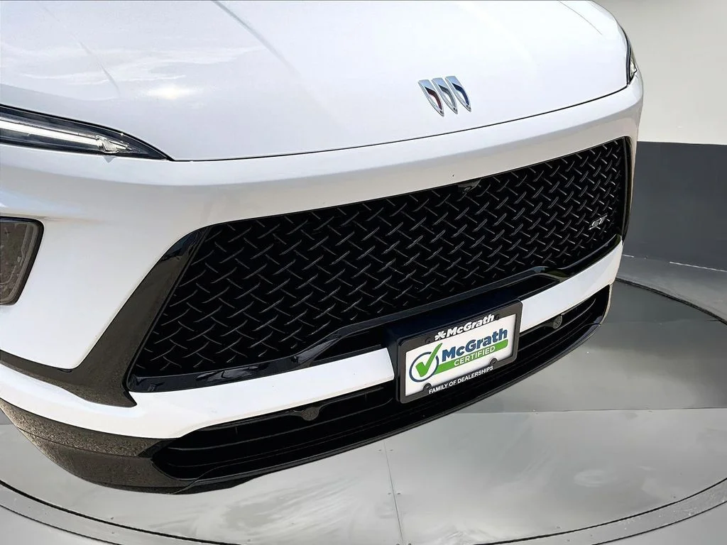 Used 2026 White Buick Sport Touring image 33
