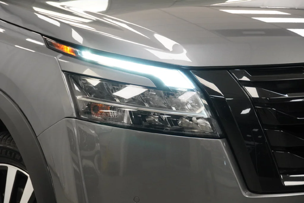 Used 2024 Gray Nissan Platinum image 11