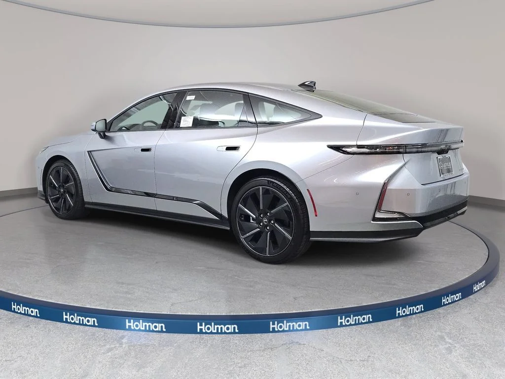 New 2026 Iridium Lexus LUXURY AWD image 7