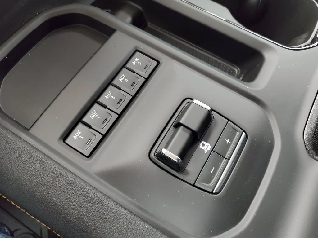 2026 GMC Sierra 2500HD AT4 - Photo 18