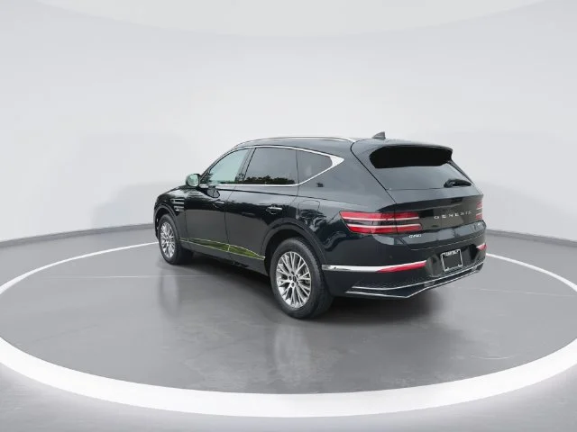 Used 2025 Black Genesis 2.5T image 6