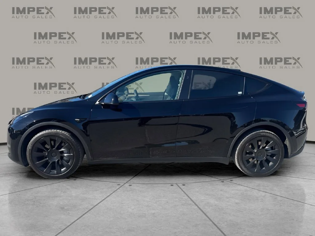 Used 2023 Black Tesla Long Range image 2