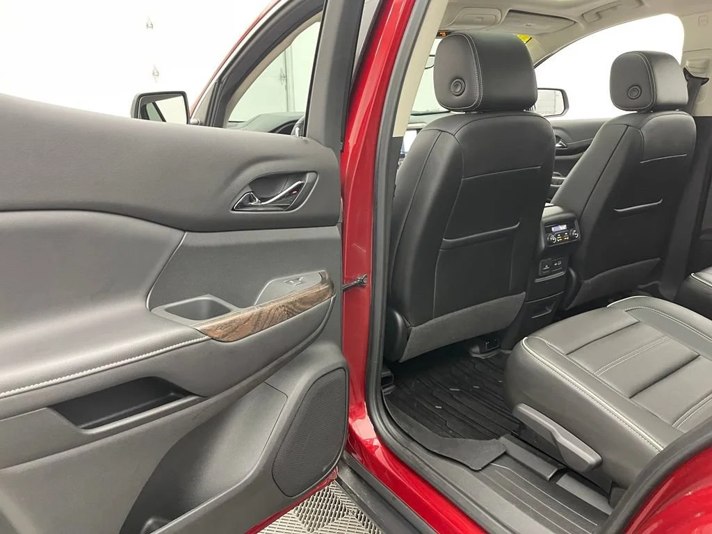 Used 2021 CAYENNE RED TINTCOAT GMC Denali image 42