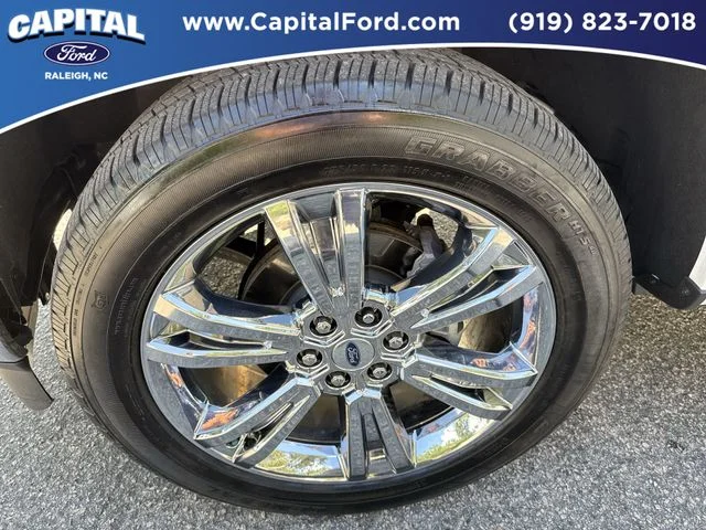 Used 2024 White Ford Lariat image 13